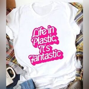 BARBIE - "LIFE IN PLASTIC IT''s FANTASTIC" SS T-Shirt Pink and White - Fitted -